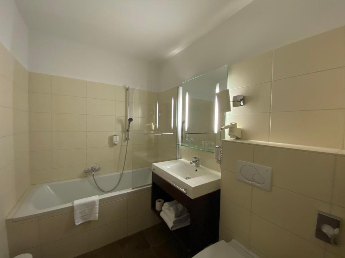 Hotel Am Schloss Ahrensburg Dış mekan fotoğraf